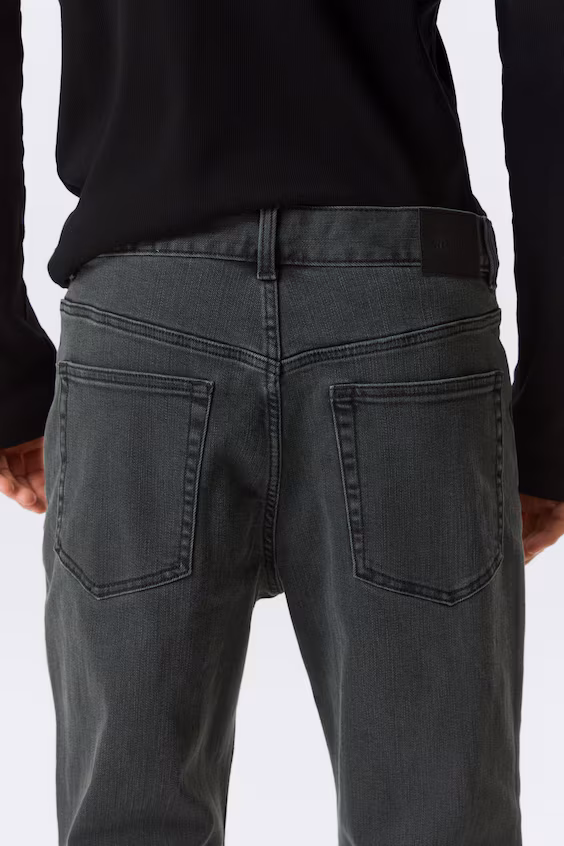 Джинсы bootcut regulares средней посадки