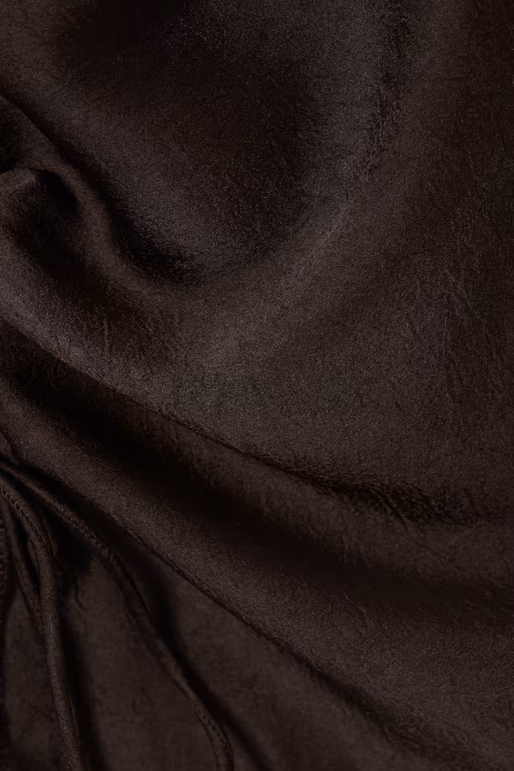 Топ с лодочкой и рукавами колокол