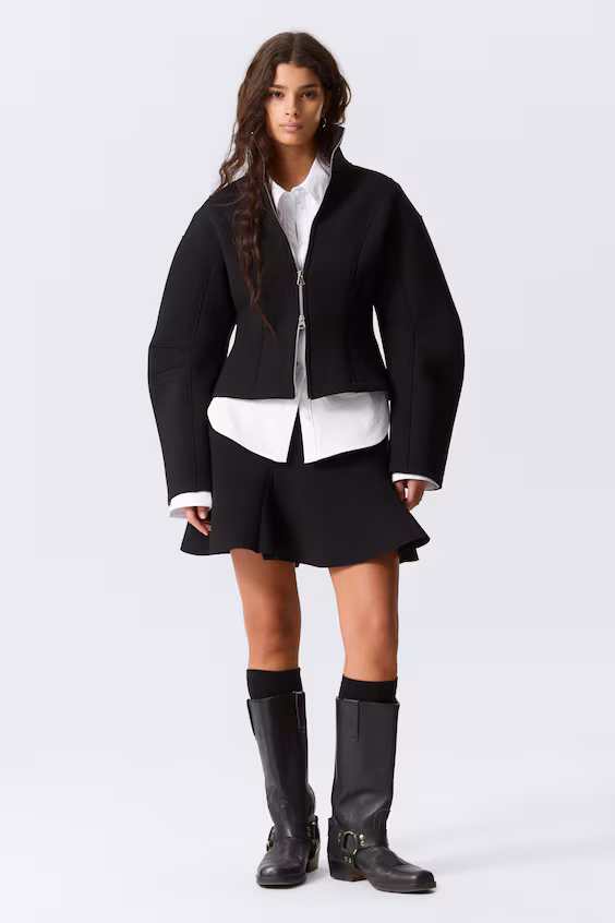 Облегающий пиджак из технической ткани скуба