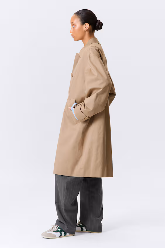 Пальто с одним пуговицей в свободном стиле