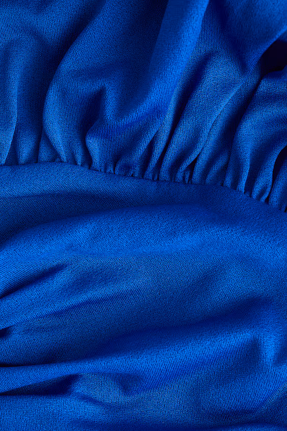 Боди с тангой и драпировкой на одно плечо