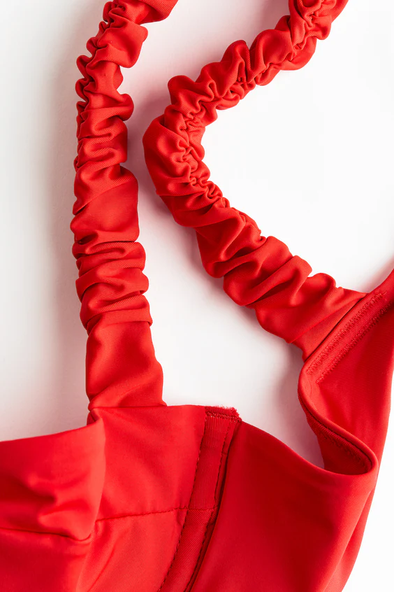 Топ бандо бикини с уплотнителями