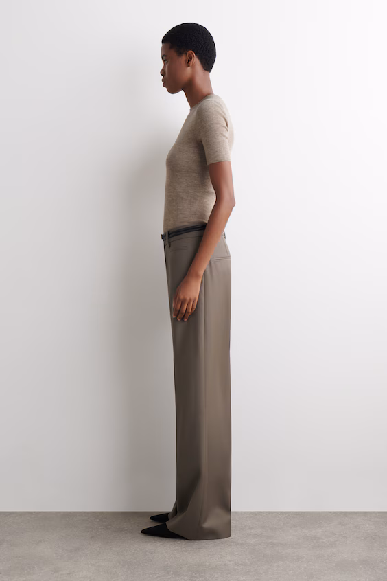 Свитер из мериносовой шерсти без швов