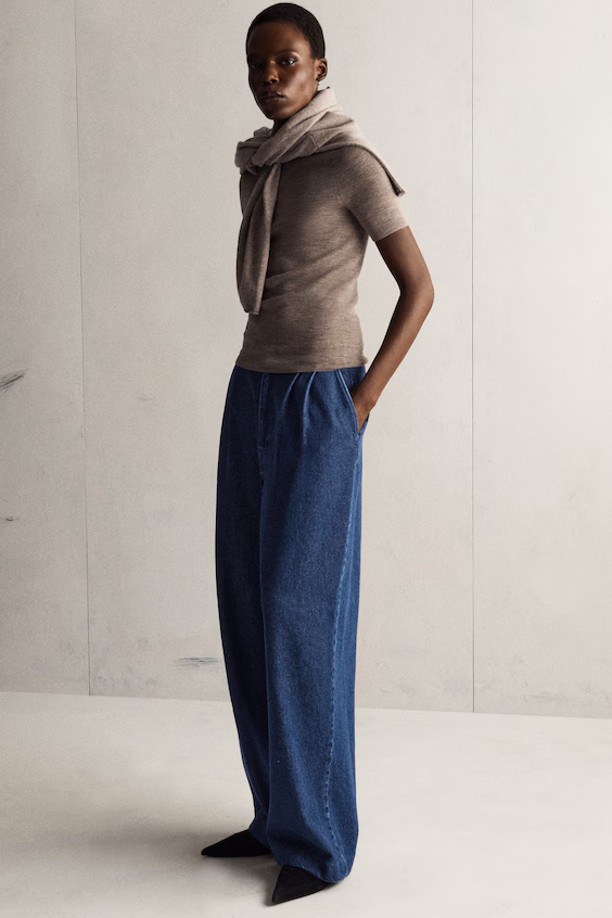 Свитер из мериносовой шерсти без швов