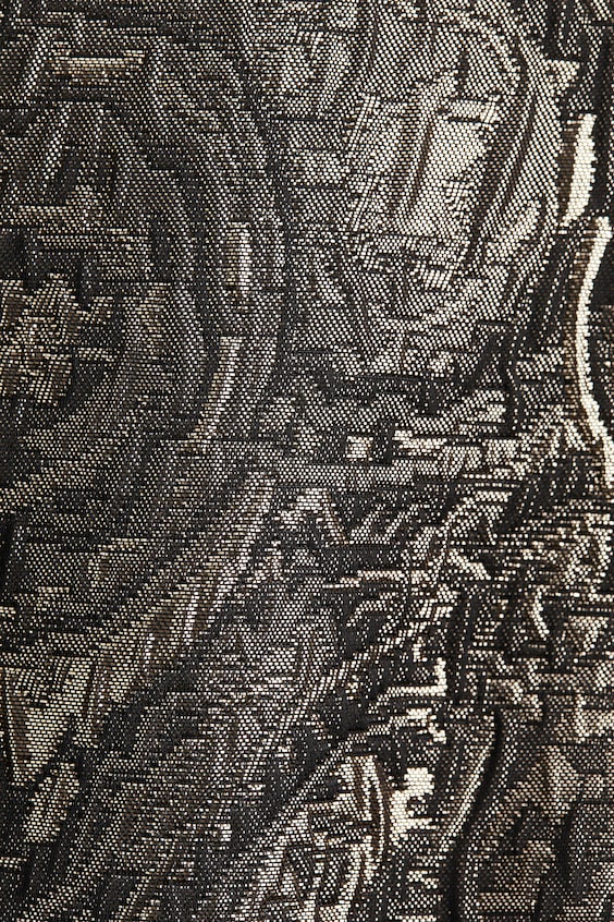 Платье с рукавами летучая мышь