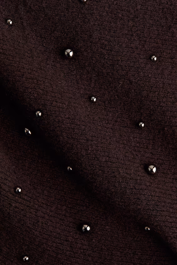 Топ без бретелей с бисерными украшениями