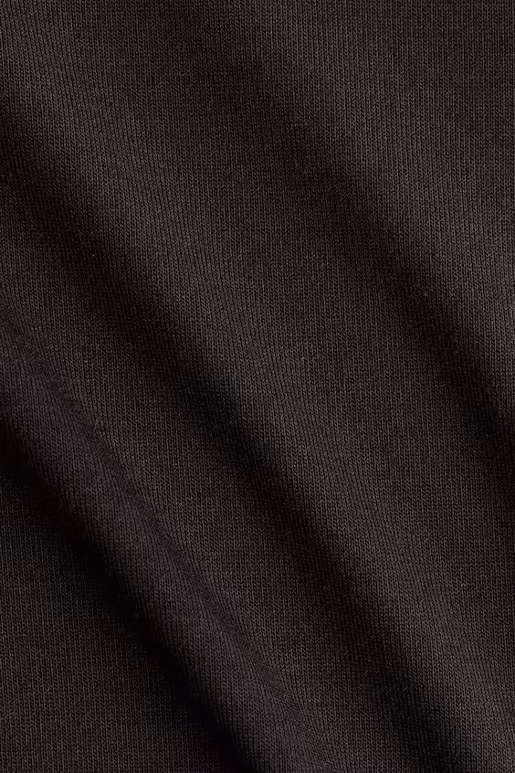 Свитер slim fit с утеплителем