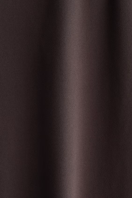 Брюки с расклешёнными штанинами и тканью four-way stretch