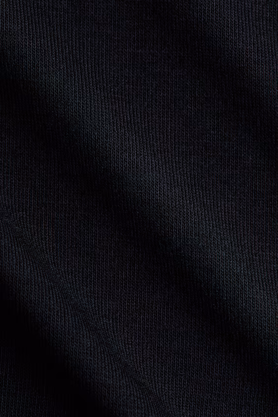 Футболка slim fit из утепленного материала