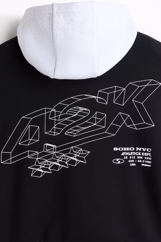 Худи с капюшоном свободного кроя