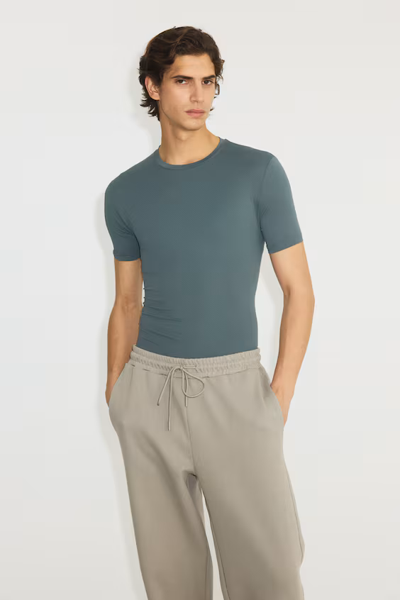 Спортивный свитер muscle fit с технологией drymove™