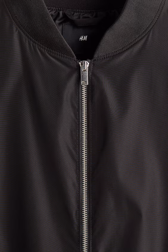 Легкая куртка