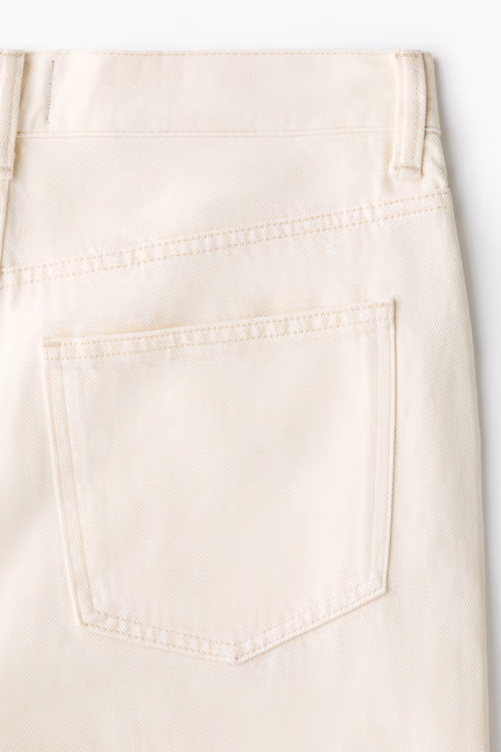 Джинсы спокойного покроя