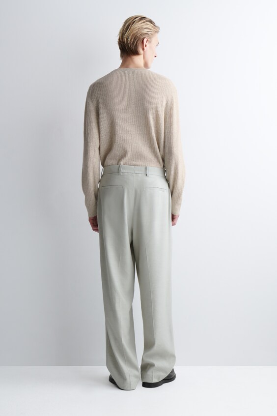 Широкие льняные брюки с поясом