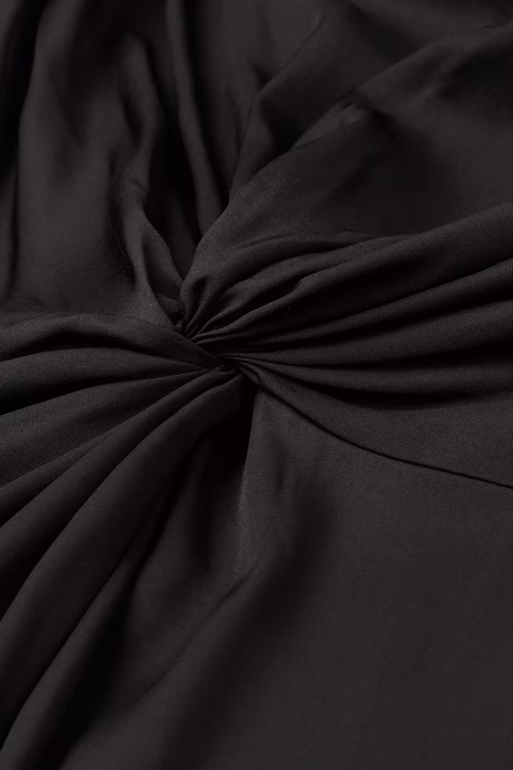 Платье с драпировкой