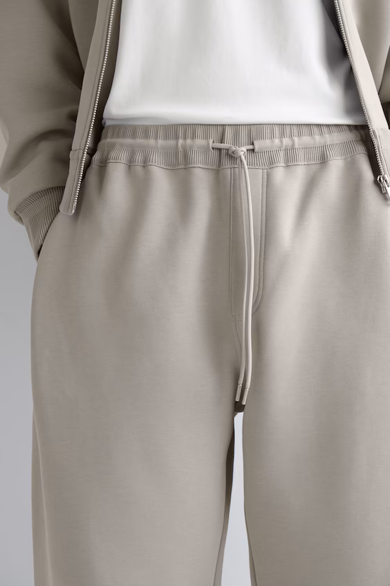 Брюки-джоггеры из пике из хлопка с широким покроем и штанинами в форме бочки