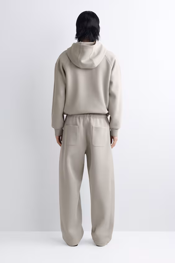 Брюки-джоггеры из пике из хлопка с широким покроем и штанинами в форме бочки