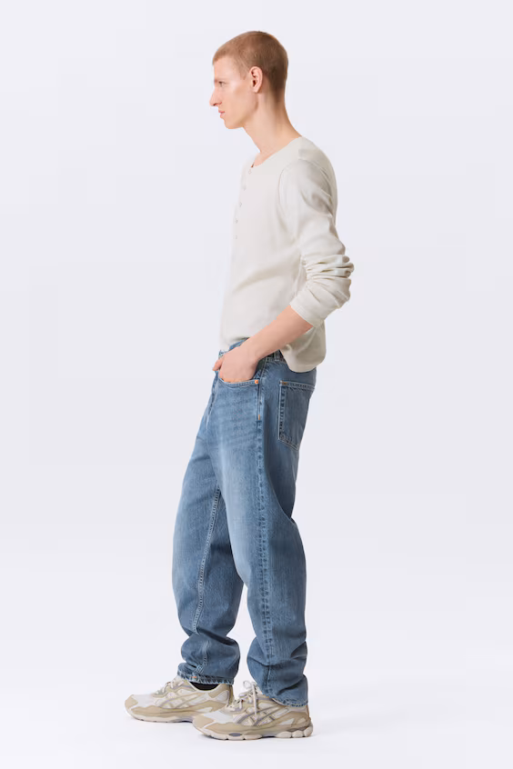 Джинсы ray с средней посадкой и зауженными штанинами