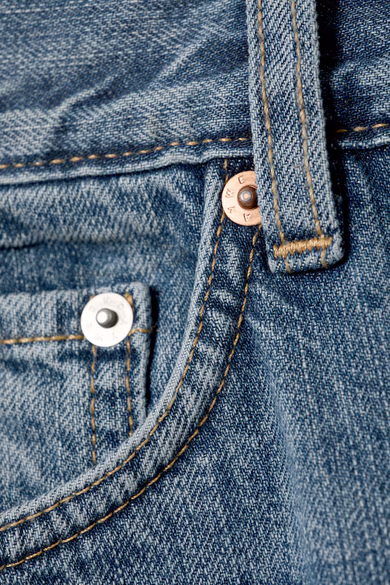 Джинсы ray с средней посадкой и зауженными штанинами