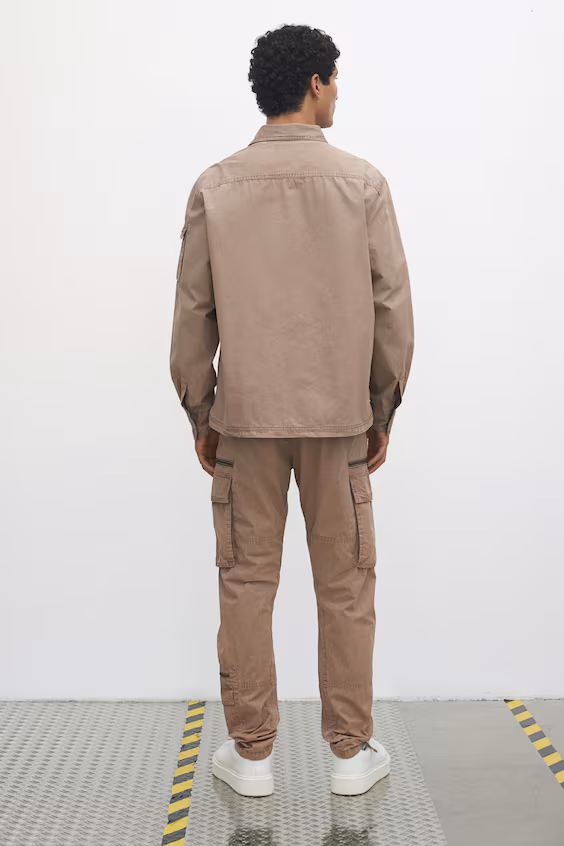 Функциональная рубашка в стандартном крое