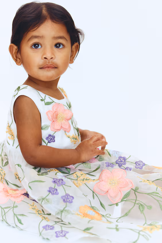 Платье из вышитой органзы