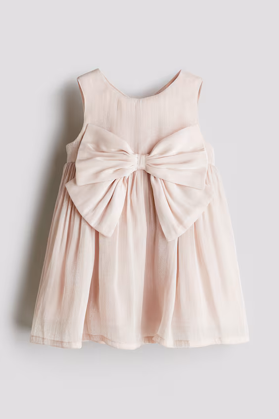 Платье из органзы с бантом