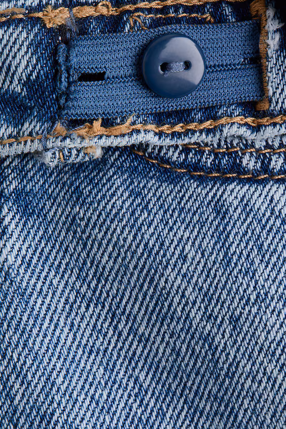 Джинсовые шорты