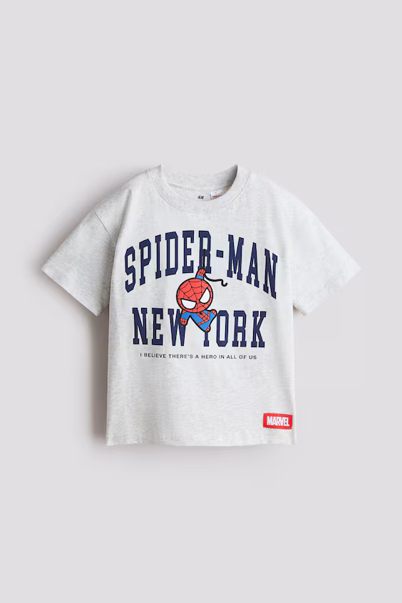 Футболка с принтом и свободным кроем