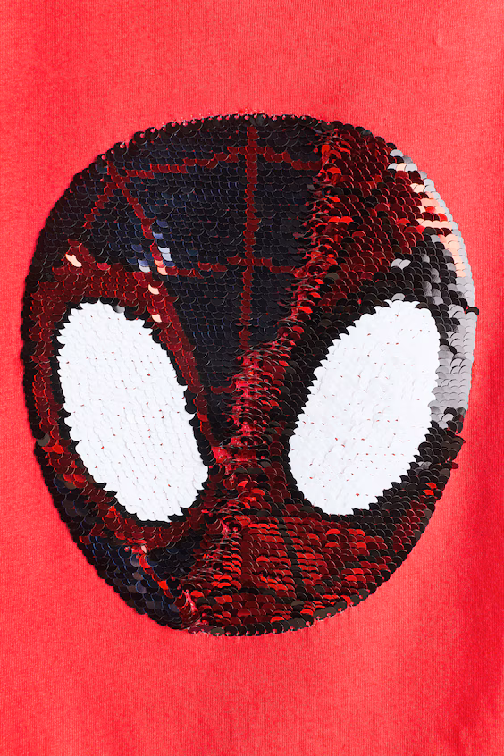 Футболка с оборачивающимися пайетками