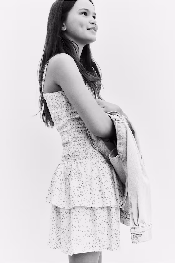 Сарафан с завязками на бретелях