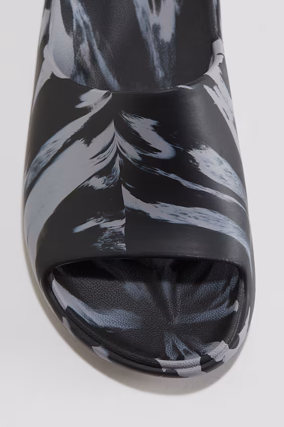 Шлепанцы для ванной