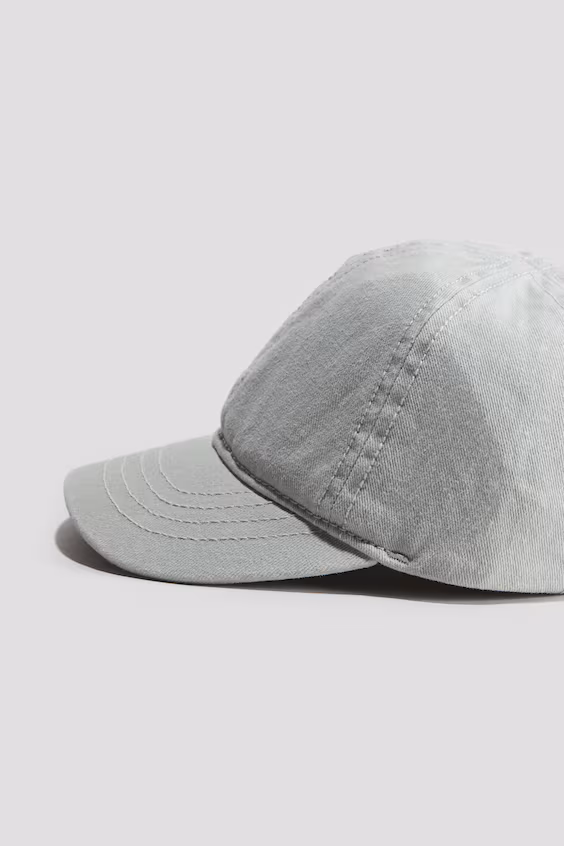 Бейсболка из серой джинсовой ткани h&m