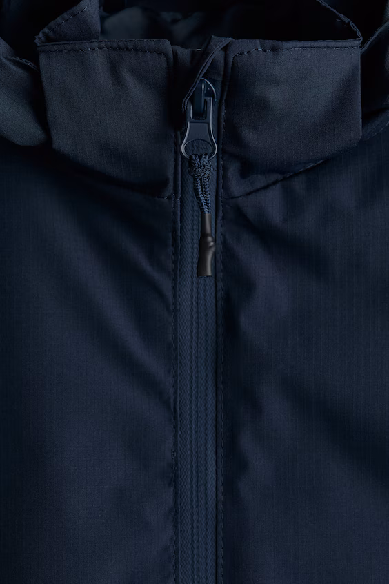 Плащ-анорак с водоотталкивающим покрытием