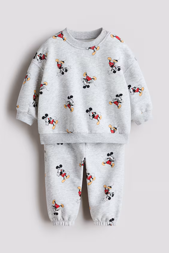 Двухштучный костюм в принт мольтоне