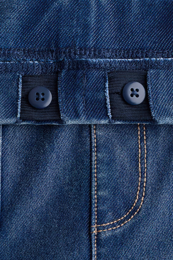 Джеггинсы с широкими брючинами в джинсовом стиле