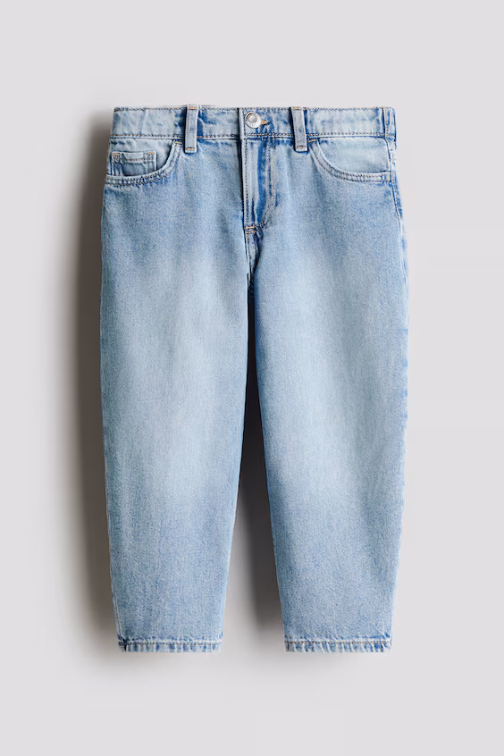 Джинсы бочонкового кроя с широким кроем