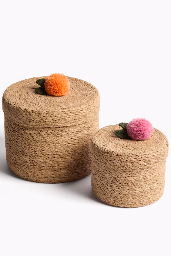 Коробка для хранения из морской травы с помпоном