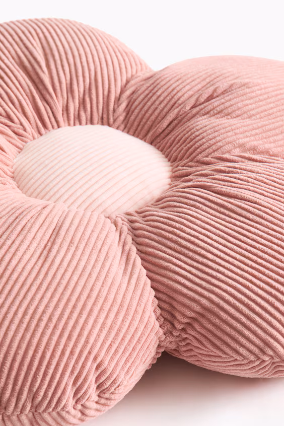 Подушка в форме цветка