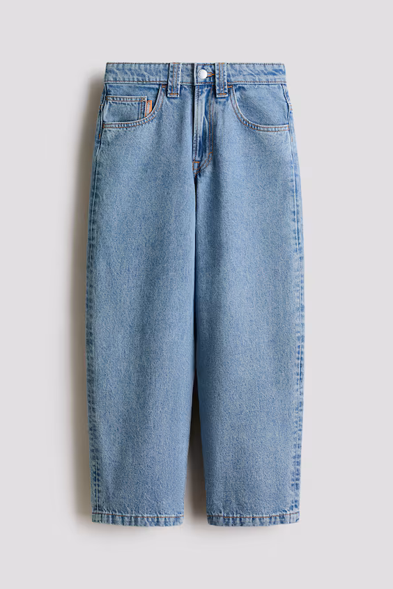 Джинсы с очень широкими штанинами