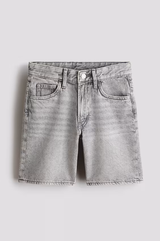 Шорты из джинсовой ткани свободного кроя