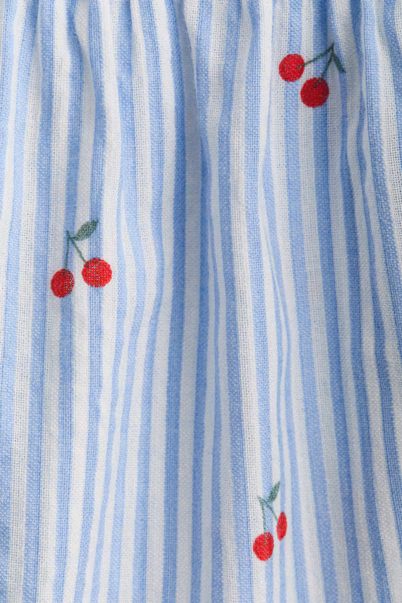 Блуза с баской из ангоры