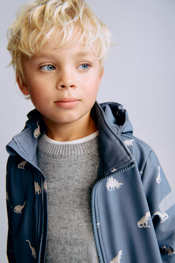 Ветровка из водоотталкивающего мембранного материала