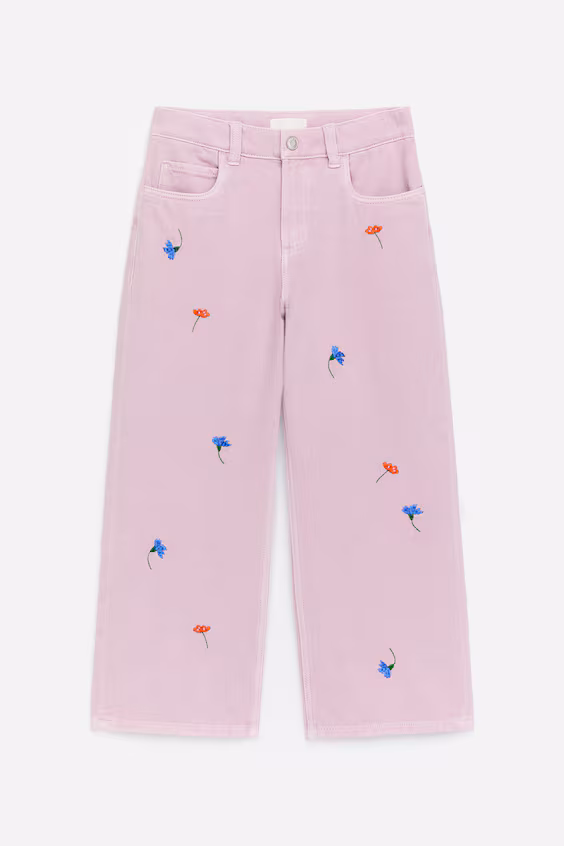 Джинсы с вышивкой