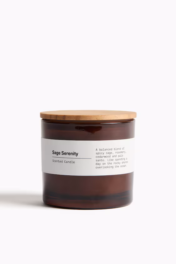 Душистая свеча в стеклянном контейнере