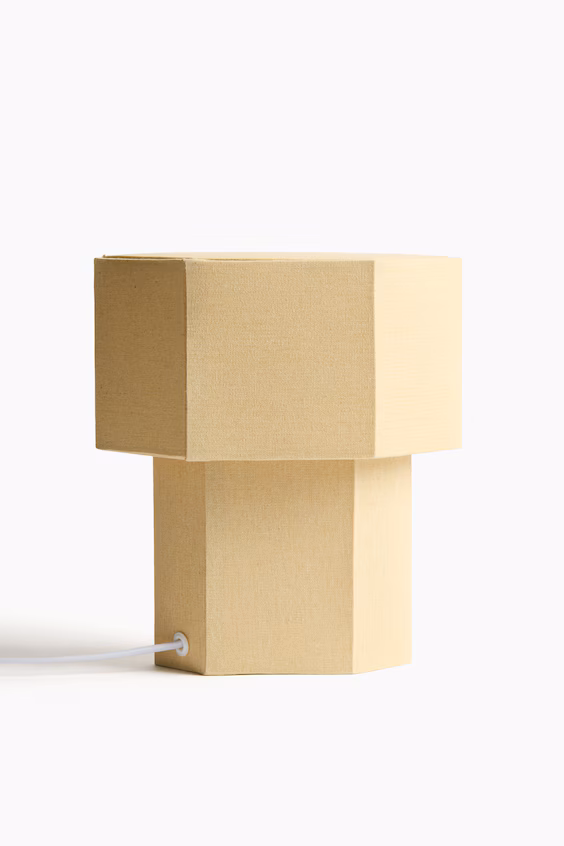 Гексагональная настольная лампа