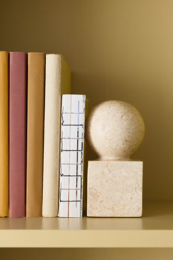 Підставка для книг з мармуру