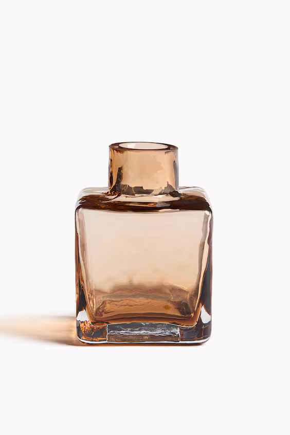 Мала одиночна склянка в стилі скло з текстурою