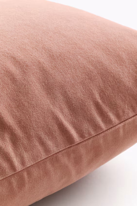 Чехол на подушку из бархата