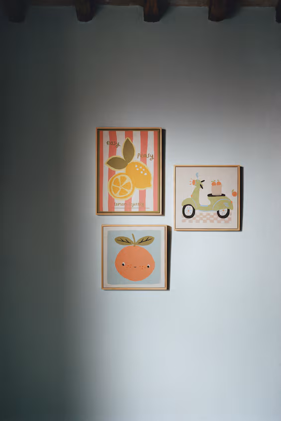 Декор для стены с животным узором h&m