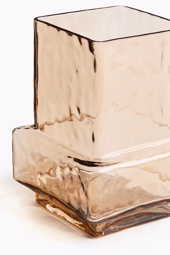 Кувшин из текстурированного стекла